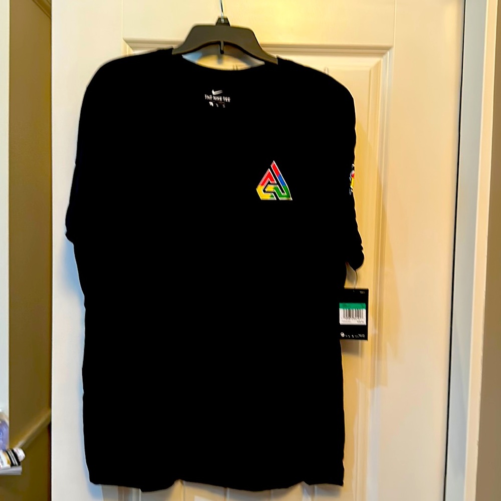 Mens Nike shirt Size XL
